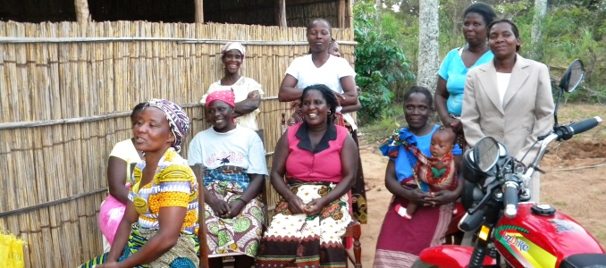 Village Savings and Loan Association group, Inhambane, Mozambique. Photo: Luisa Duarte, Irish Aid